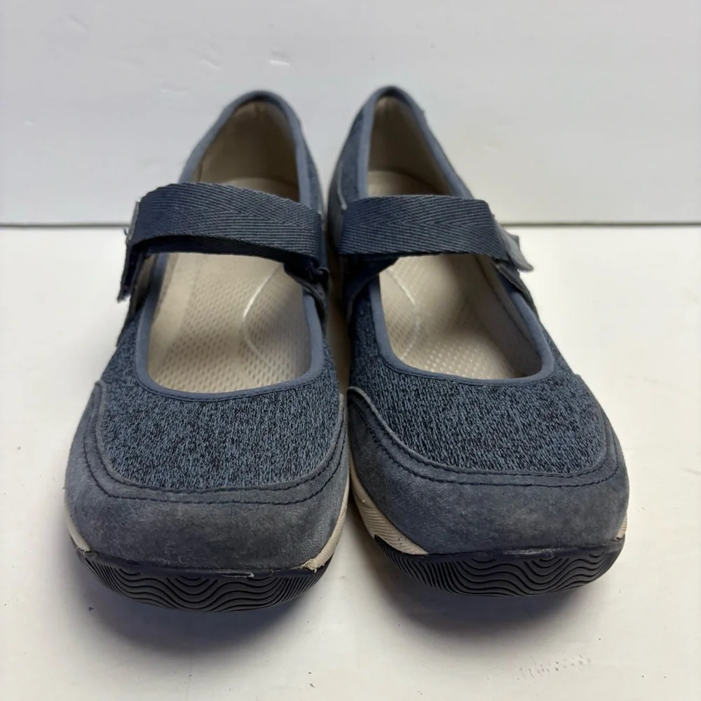 Dansko Blue Hennie and Cream Mary Jane Flats Size 39 8.5 9